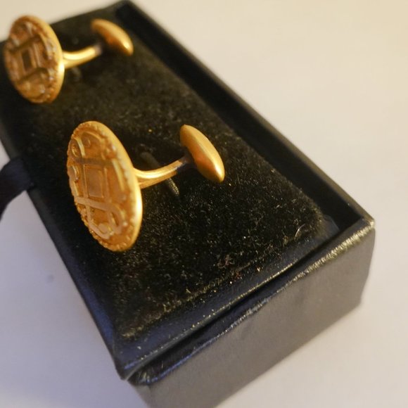 Victorian Gold Cufflinks - Picture 2 of 2